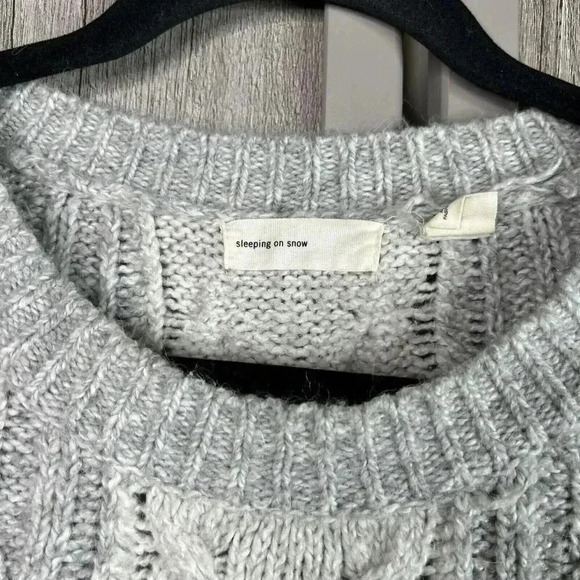 Sleeping On Snow Sweater Medium Cable Knit Elbow Patch Cream and Gray M - Picture 2 of 9